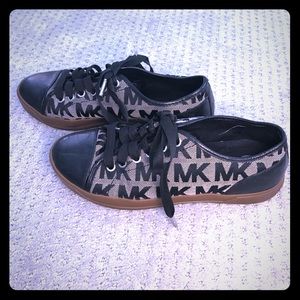 Michael Kors Size 7 sneakers